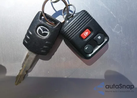 2005 Mazda Tribute I из США, поврежденный, VIN 4F2YZ92Z75KM53696